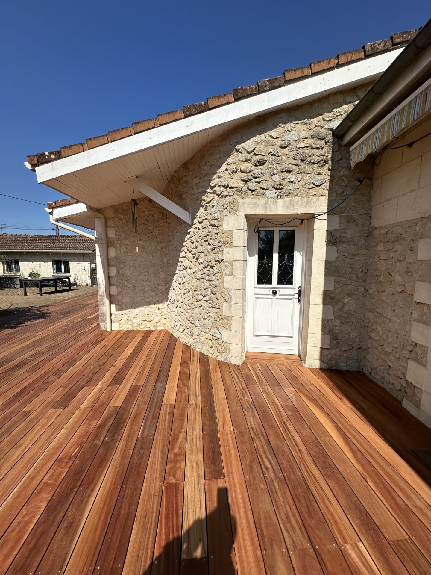Terrasse en bois exotique Muiracatiara "Tiger Woods"
